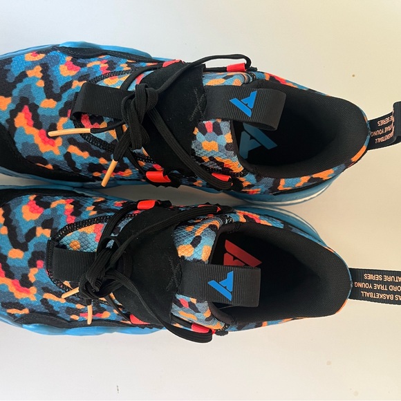 Adidas sneakers size US 10 used once, like new - Picture 7 of 9